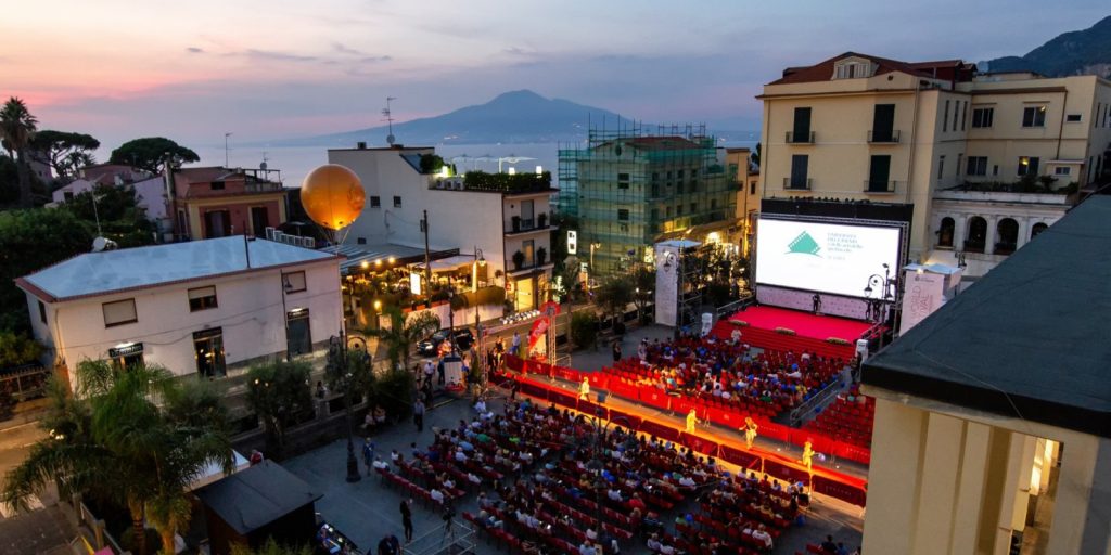 Al via il Social World Film Festival 2023 con il cast di “Mare Fuori” e il film “La stranezza”