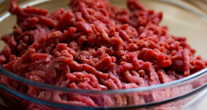 Batteri nella carne: i pericoli per la nostra salute