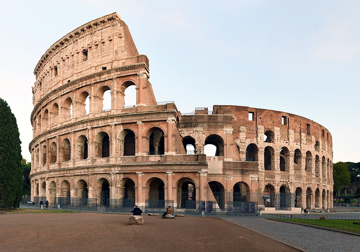 Roma - Veduta del Colosseo