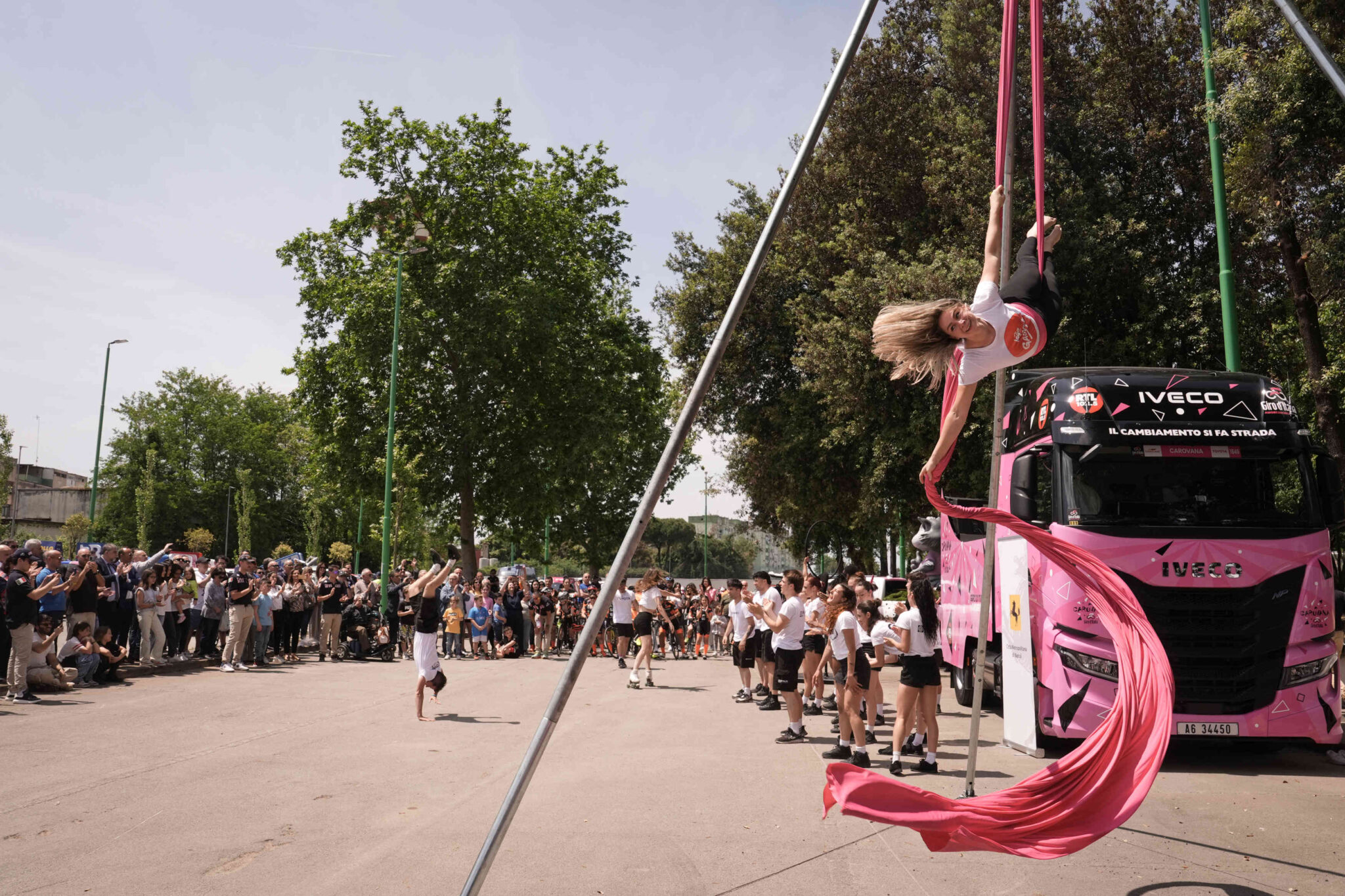 La Carovana Rosa a Caivano