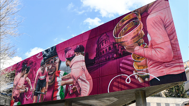 Roma - Il murales del Giro d'Italia edizione 107