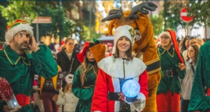 Sorrento si trasforma nel Villaggio di Babbo Natale: magia e tradizione a Villa Fiorentino