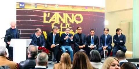 Capodanno 2024 su Rai 1: Reggio Calabria Protagonista con “L’Anno che Verrà”