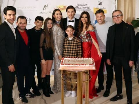 Fashion Gold Christmas 2024: stile, premi e spettacolo nella magica Villa Cimmino