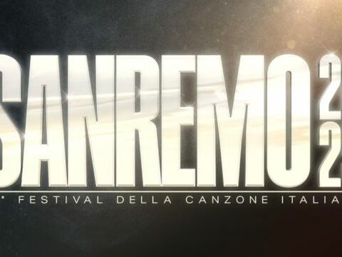 Sanremo 2025: Carlo Conti rivela i suoi compagni di viaggio per un festival inedito