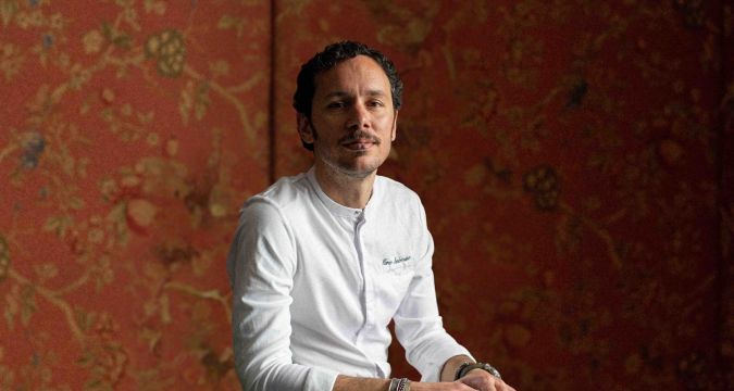 Marco Ambrosino trionfa a Identità Golose: Miglior Chef dell’anno per la sua cucina etica e innovativa