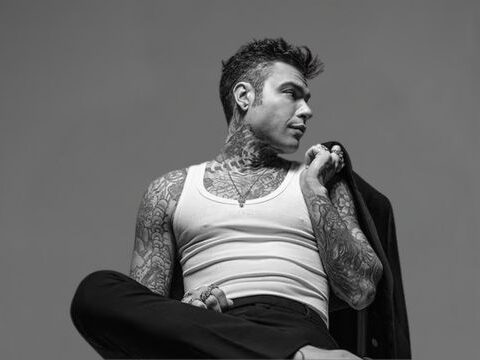 Fedez torna a Sanremo 2025 con il brano "Battito"